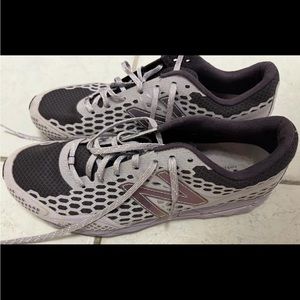 NEW BALANCE 1600 HCS WOMENS SIZE 10 PURPLE SHOES SNEAKERS RUNNING BARELY WORN